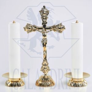 Candlestick in gold casting, 12 cm plate, 4 cm case.