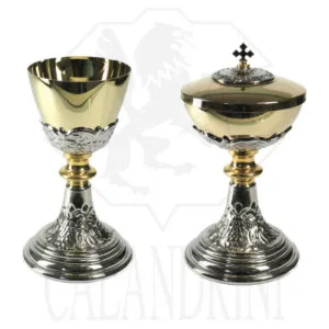 CALICE E PISSIDE CESELLATI "VINETUM"